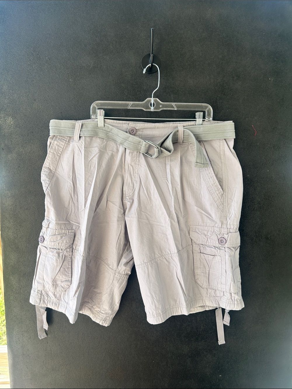 Men's Light Gray Cargo Shorts with Belt Mens size 38 #398